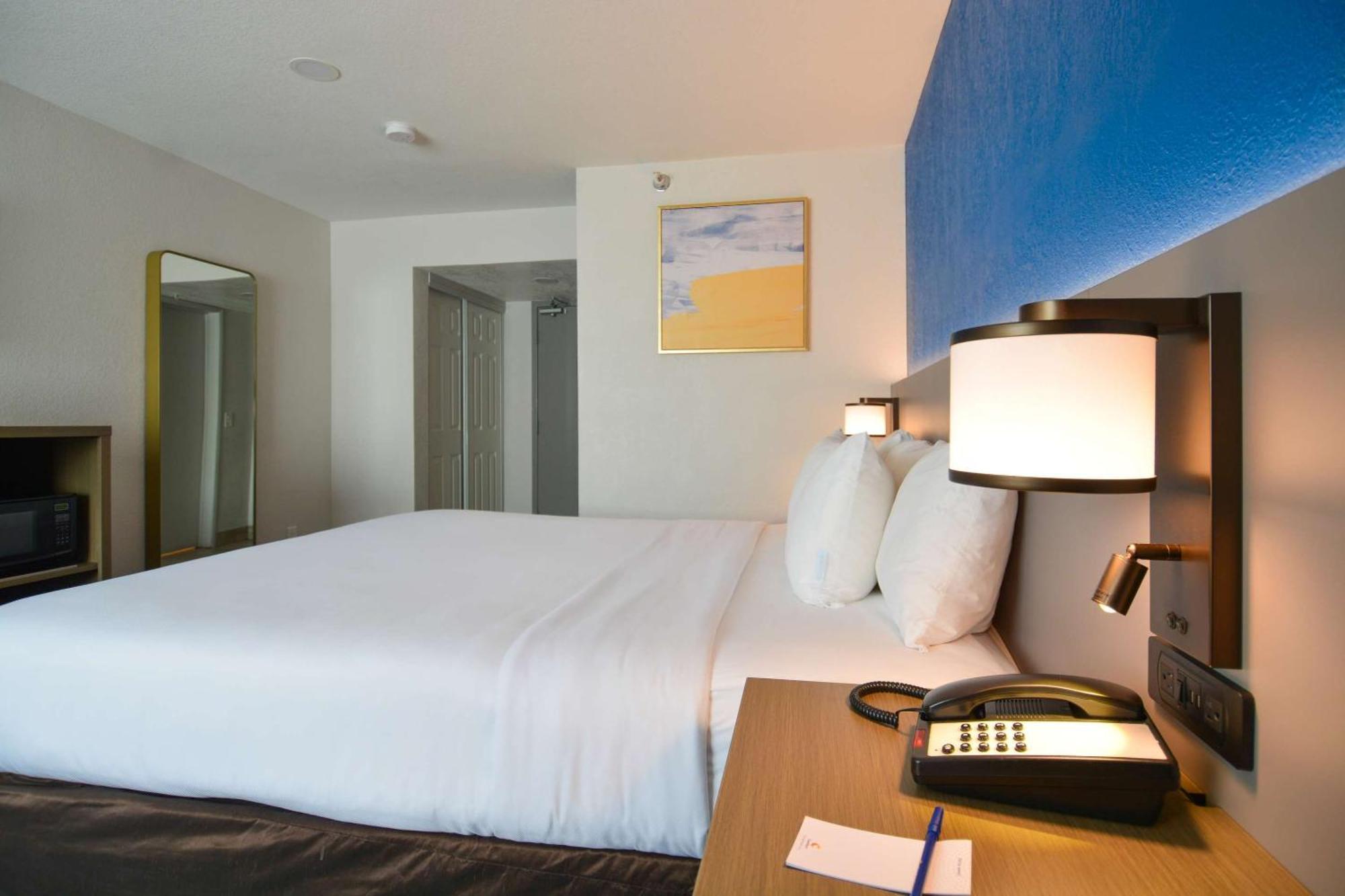Comfort Inn & Suites Moreno Valley Near March Air Reserve Base Zewnętrze zdjęcie